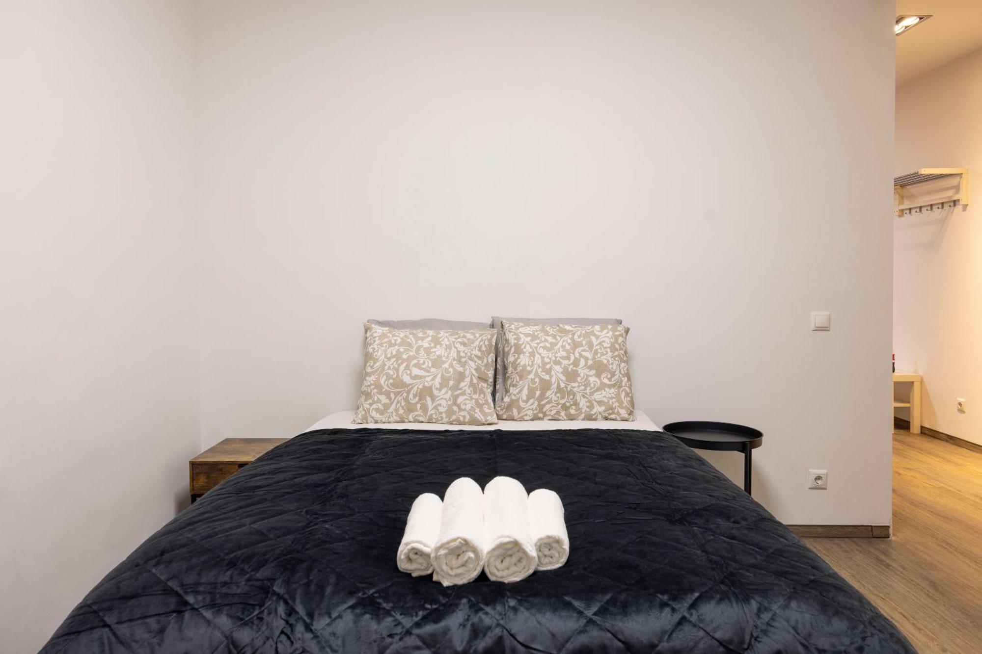 Deluxe Central Elizabeth Residence W/ 4Bedrm, 2Bathrm, 1Lvngrm Budapest Kültér fotó
