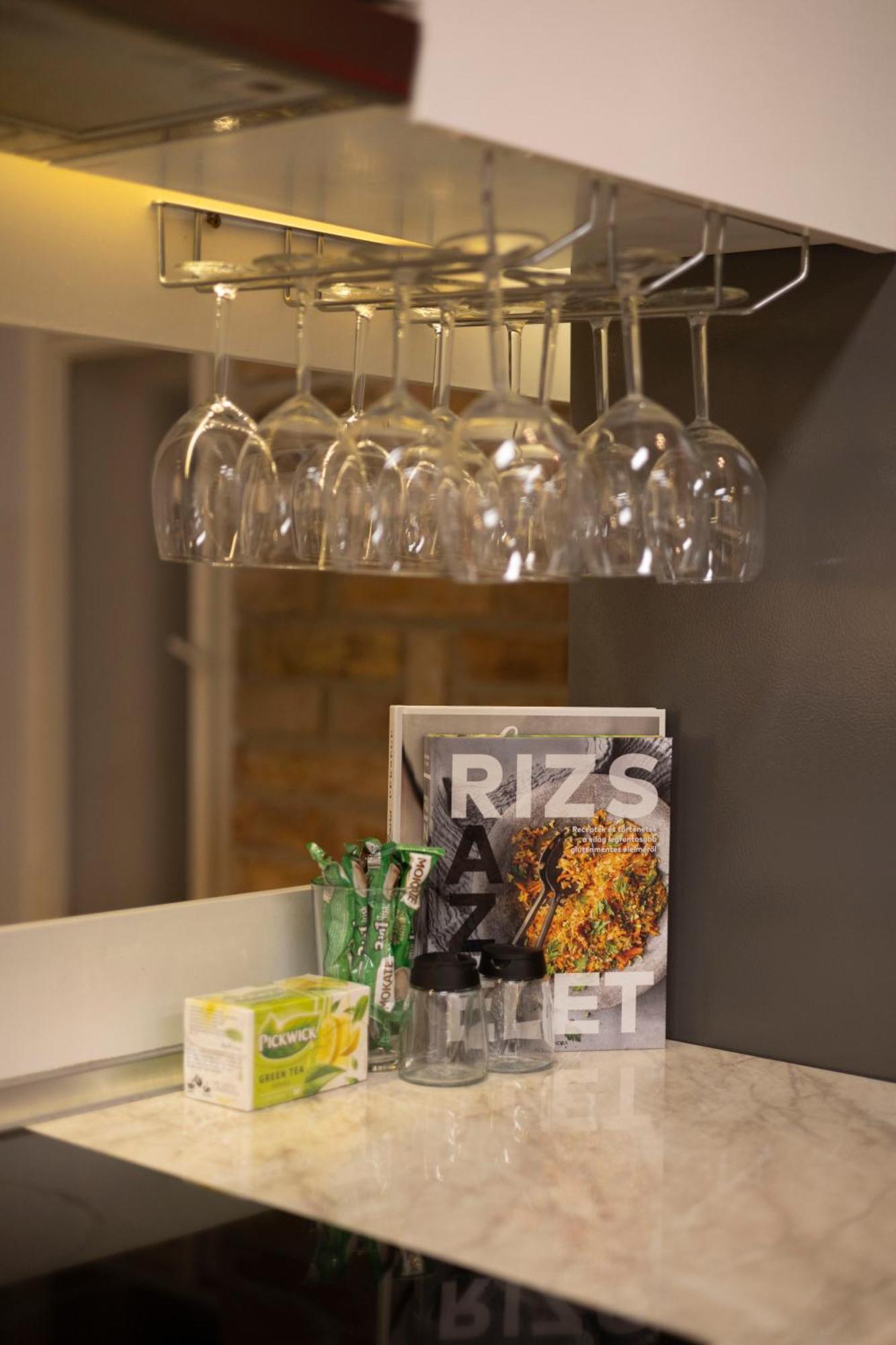Deluxe Central Elizabeth Residence W/ 4Bedrm, 2Bathrm, 1Lvngrm Budapest Kültér fotó